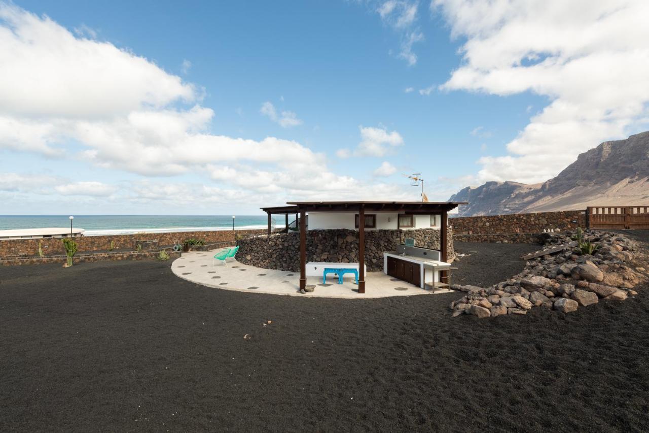 Villa Taguluche Famara Exterior photo
